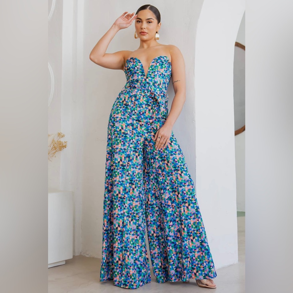 🔷 Giana 🔷 Bustier Wide Leg Jumpsuit (M)